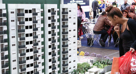Imóvel "padrão" custa cerca de R$ 490 mil no Brasil