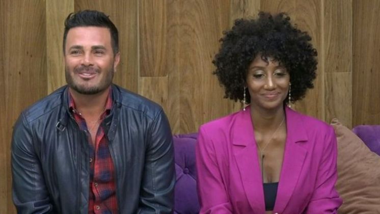 Rodrigo Phavanello e Sabrina PaivaFalando neles, o casal não resistiu ao embate contra Hari e Lucas, e foi eliminado junto do reality. E não é que eles permanecem unidos? Rodrigo e Sabrina levaram o romance para fora do programa e vivem trocando declarações nas redes sociais