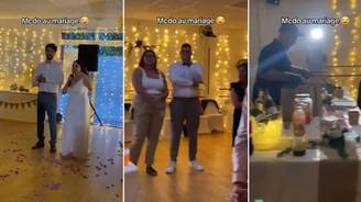 Casal serve lanches fast food em seu casamento e internet vai a loucura (Reprodução/TikTok/@thomasbillaudeau)