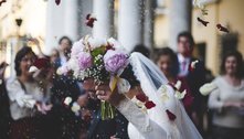 Noiva exige que convidados não falem com ela no dia do casamento
