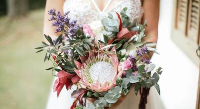 Casamento boho intimista com flores para casamento