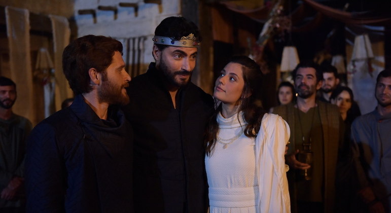 "Esse casamento não faz Saul feliz, muito pelo contrário", observou a atriz Lina Mello