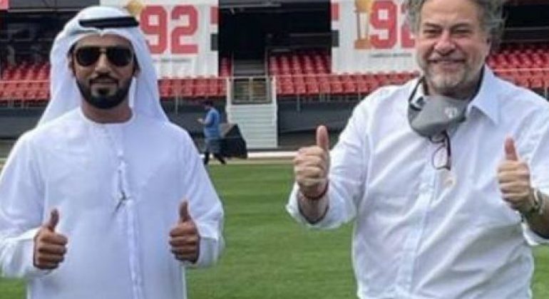Casares quer mudar o estatuto para ficar seis anos no poder. "Não é golpe!"