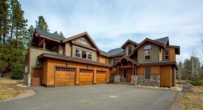 casas de madeira - casa de madeira colorida 