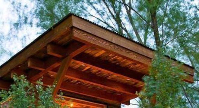 casas de madeira - casa de madeira com sacada 