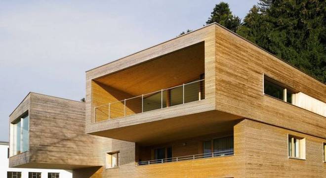 casas de madeira com arquitetura diferente