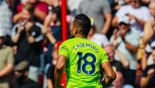 Casemiro estreia pelo Manchester United em vitória fora de casa sobre Southampton