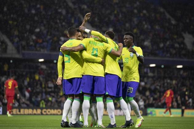 Caso avance para as oitavas de final, a Seleção Brasileira enfrenta as seleções do Grupo H, comporto por Portugal, Uruguai, Coréia do Sul e Gana.