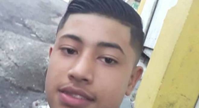 Guilherme Silva Guedes, de 15 anos, morreu com dois tiros na cabeça