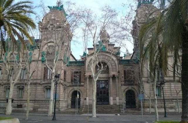 Caso seja condenado, Daniel Alves ainda poderá recorrer ao Tribunal de Apelação, a segunda instância da Justiça da Espanha - Foto: Pere López/Wikimedia Commons