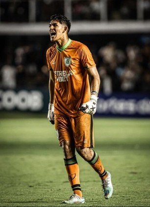 Cássio (América-MG)Empatado com o Palmeiras como a melhor defesa do campeonato entre os semifinalistas (3 gols sofridos), o Coelho deve isso muito ao goleiro Cássio, que se destacou muito embaixo das traves durante o torneio. A exibição do jovem de 20 anos contra o Santos foi um espetáculo