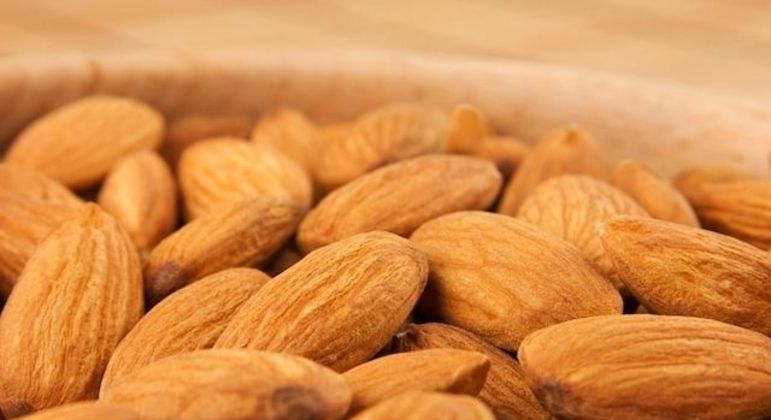 Castanha de caju - calorias presentes e benefícios do consumo