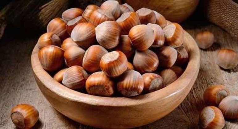 Castanha de caju - calorias presentes e benefícios do consumo