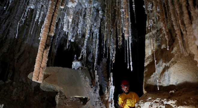 Israelenses afirmaram ter descoberto a maior caverna de sal do mundo