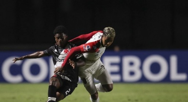 Cayo Tenório (lateral-direito) - Vasco 0 x 1 Flamengo - Maracanã - Campeonato Carioca - 22 de janeiro de 2020.