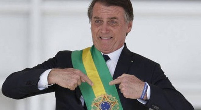 Bolsonaro diz que nasceu para ser militar e não presidente ...