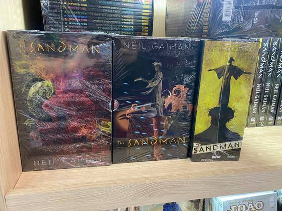 Para quem é fã de HQs, um box com toda a coleção de The Sandman sai por R$ 799