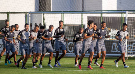 Ceará realiza treino visando o duelo com o Palmeiras