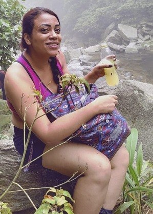Ela foi encontrada viva em um local de difícil acesso
