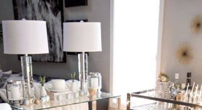 Ceia de ano novo com detalhes em dourado e prata