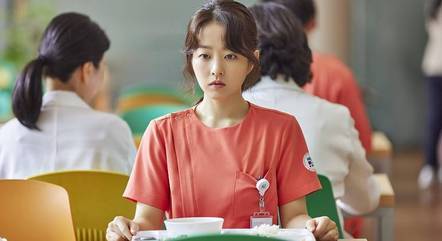 Park Bo-young é a enfermeira que humaniza a rotina dos pacientes da ala psiquiátrica de um hospital