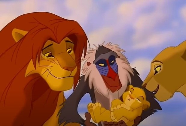 Cena importante número 20: Simba assume o reino, casando com Nala e tendo uma filha.