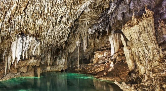 Cenotes são uma das principais atrações turísticas da Península de Yucatán, no México