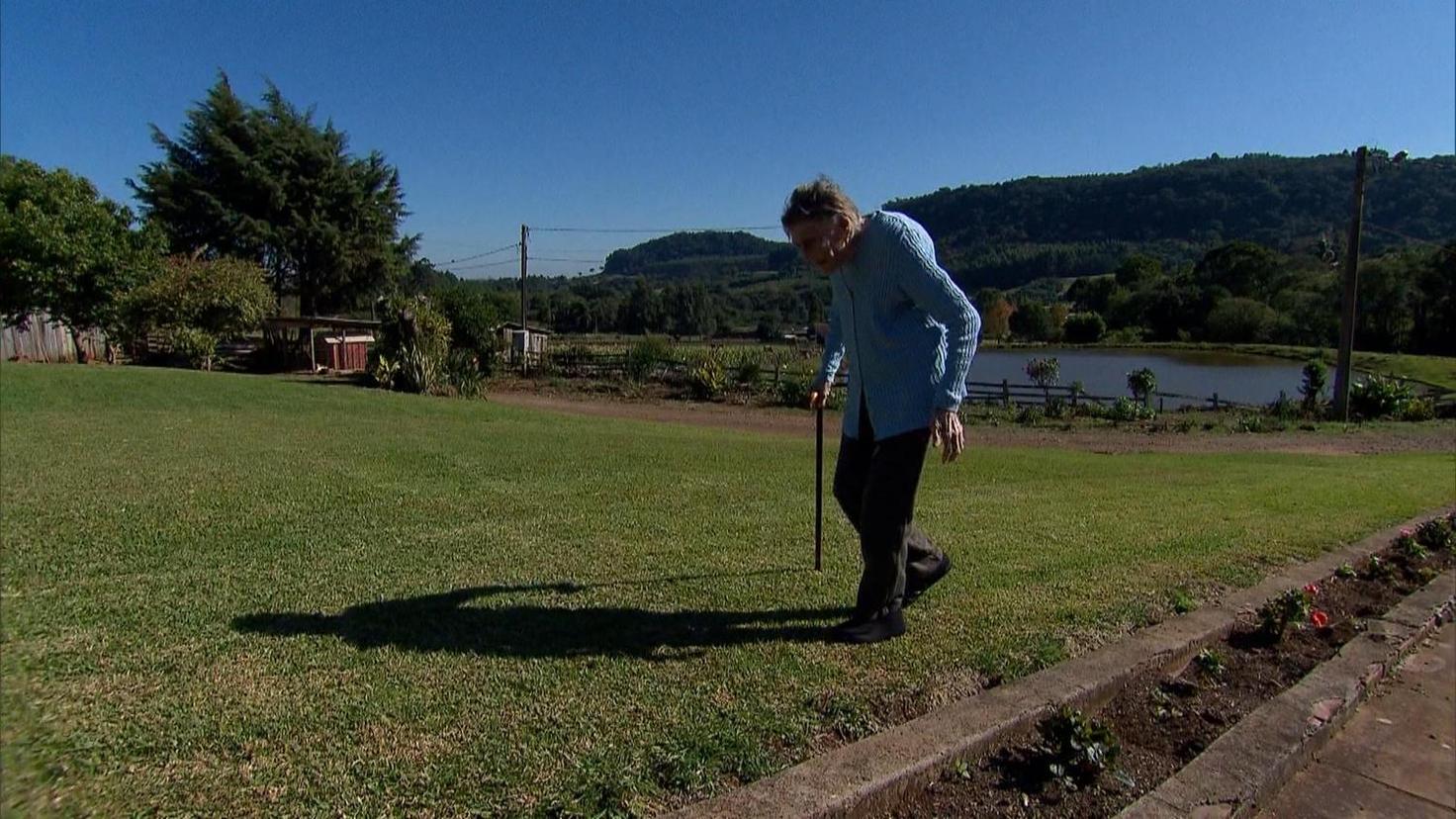 Aos 104 anos, dona Josefina passou pela gripe espanhola e pela Segunda Guerra (Record TV)