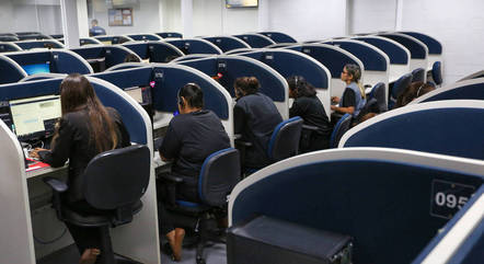 Sem desonera&ccedil;&atilde;o, setor de telecomunica&ccedil;&otilde;es deve fechar quase 20% dos postos  de trabalho - Not&iacute;cias - R7 Bras&iacute;lia
