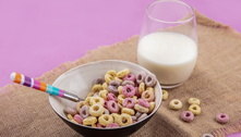 Mãe gera polêmica ao revelar que fez filhos jantarem cereal matinal como punição por erro na cozinha