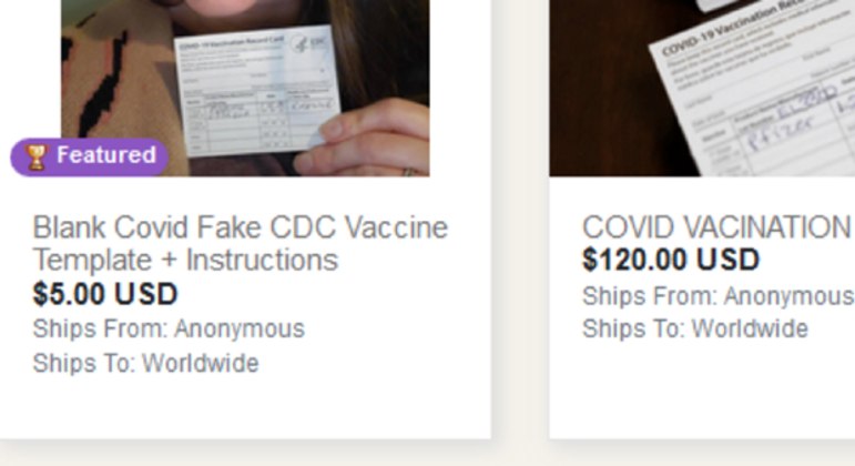 Cartões de vacinação dos Estados Unidos em branco