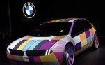 O carro responde a comandos de voz, tem esse visual quadrarão que lembra o Cybertruck, da Tesla, muda de cor e exibe 'expressões faciais' nos grandes painéis que ficam na região dos faróis. Quanto disso realmente chegará às ruas ainda é um mistérioVALE SEU CLIQUE: Marte, Terra e astronautas: veja as melhores fotos do espaço divulgadas na transição de ano