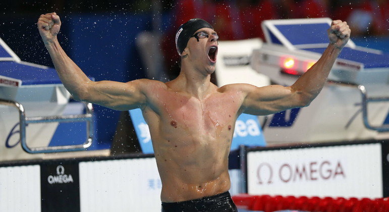 César Cielo possui a medalha de ouro em Pequim 2008, bronze em Pequim 2008 e bronze Londres 2012
