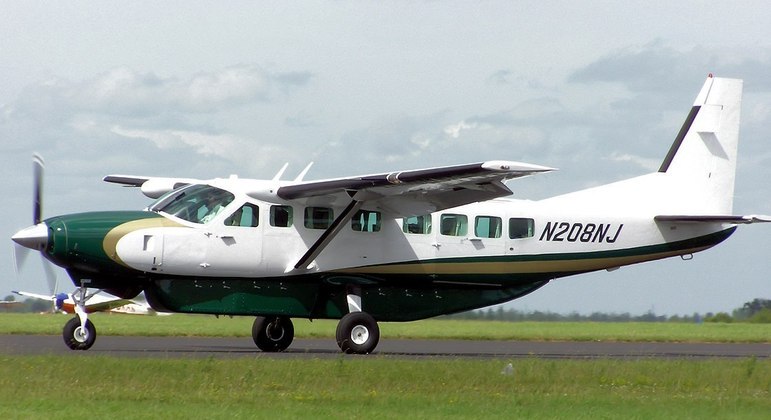 Cessna Grand Caravan 208 foi trazido ao solo em segurança
