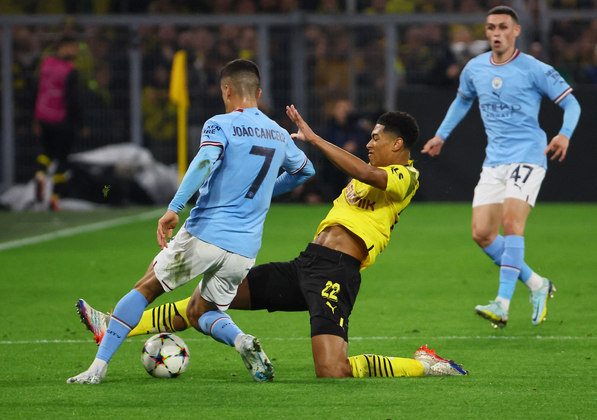 Com o resultado, tanto o City quanto o Dortmund já estão classificados com uma rodada de antecedência. O time inglês chegou aos 11 pontos, enquanto o adversário alemão é o segundo colocado, com oito pontos