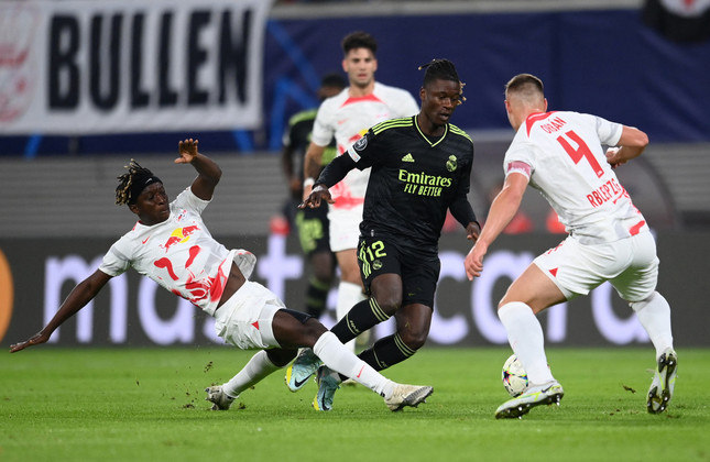 Mesmo com a derrota, o Real Madrid permaneceu na liderança e se garantiu na próxima fase do torneio, com dez pontos pelo Grupo F. O RB Leipizig encostou no líder e é o segundo colocado, chegando aos dez pontos