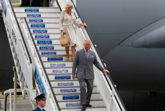 O príncipe Charles e sua esposa Camilla, a duquesa da Cornualha, chegaram a Cuba, neste domingo (24), como parte de uma excursão pelo Caribe e colocaram uma coroa de flores no Memorial José Martí, na Praça da Revolução, em Havana*Estagiária do R7 sob supervisão de Cristina Charão
