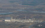 Em 26 de abril de 1986, às 1H23, o reator número 4 dacentral de Chernobyl, situado a 100 quilômetros de Kiev, explodiu durante umteste de segurança