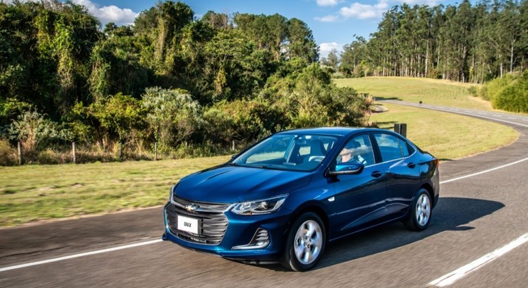 Onix Plus teve mais de 7 mil unidades vendidas no mês passado mas fábrica da GM vai parar por dois meses