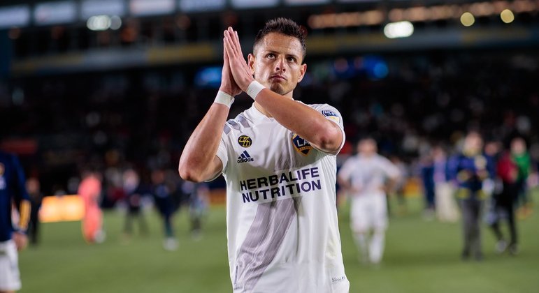 Chicharito Hernández: vencedor do prêmio Matt Busby, dado ao jogador do ano do Manchester United, na temporada 2010-2011, o atacante mexicano defende o Los Angeles Galaxy.