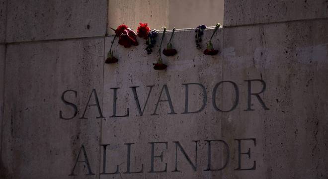 Chile homenageou presidente morto e vítimas da ditadura militar

