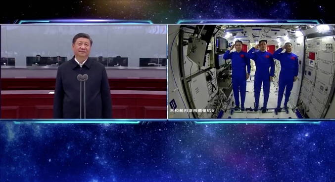 Presidente chinês felicita os astronautas que abrem 'novos horizontes'