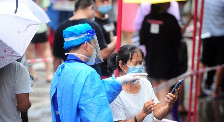 China segue com a política Covid zero para acabar com os casos da doença no país
