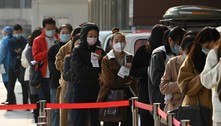 China cancela centenas de voos devido a novos focos de Covid