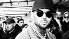 Chris Brown é solto e xinga mulher que o acusou de estupro 