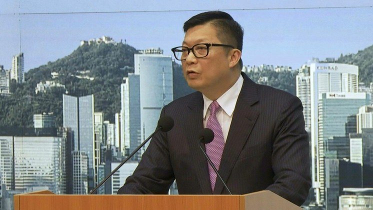 O governo chinês condenou, na segunda-feira (15), um idoso norte-americano de 78 anos, que residia em Hong-Kong, por espionagem. John Shing-Wan Leung foi detido em 15 de abril de 2021 pelo escritório local da agência de contra-espionagem da China, na cidade de Suzhou, e agora passará o resto da vida na cadeia