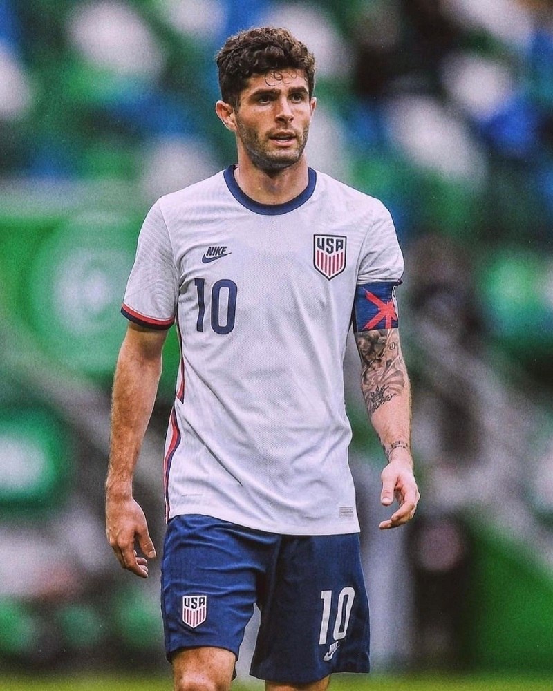 Que jogador usa camisa 10?
