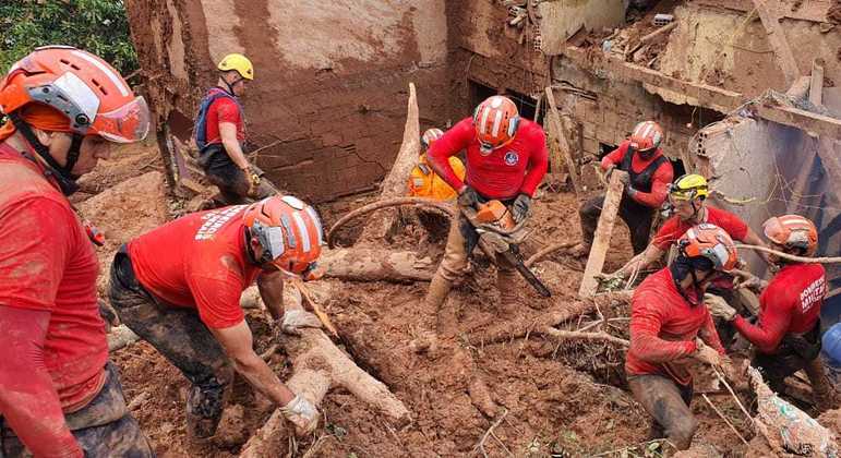 Chuvas provocaram rastro de destruição em Minas
