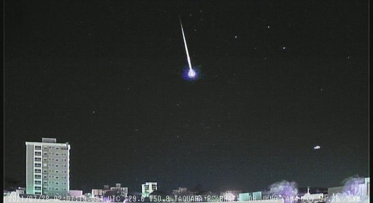 Meteoro que iluminou o céu de Taquara, no Rio Grande do Sul, nesta madrugada