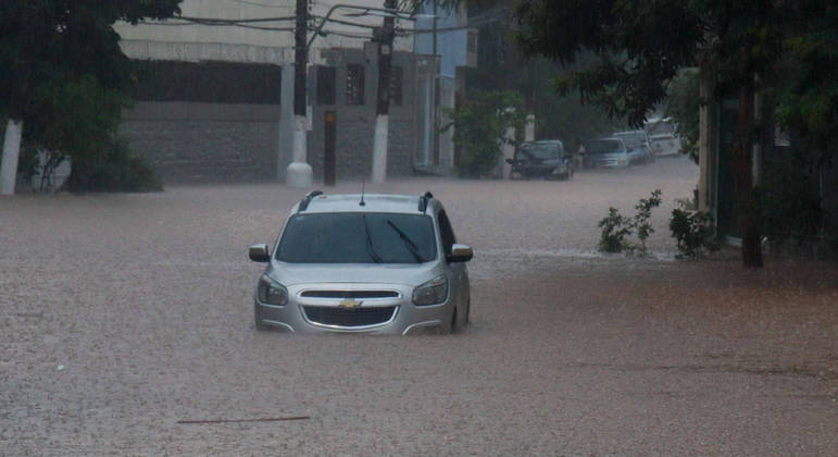 Morte por afogamento ocorreu em dia de chuva na região metropolitana